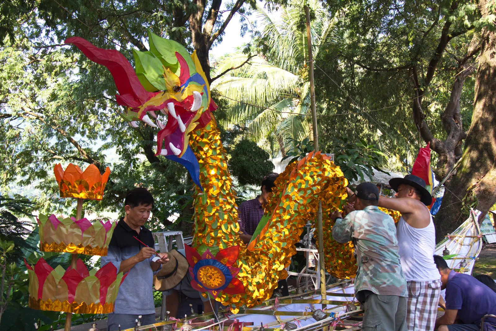 Boun Ok Phansa 2026: la festa delle luci del Laos