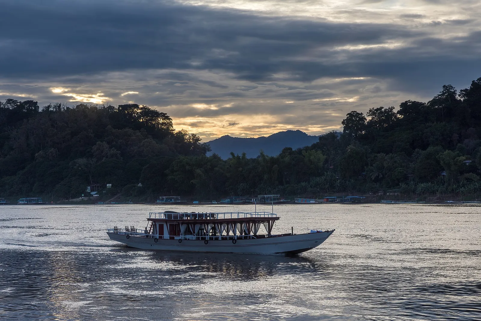 Luna di miele in Laos: itinerario romantico di 10 giorni